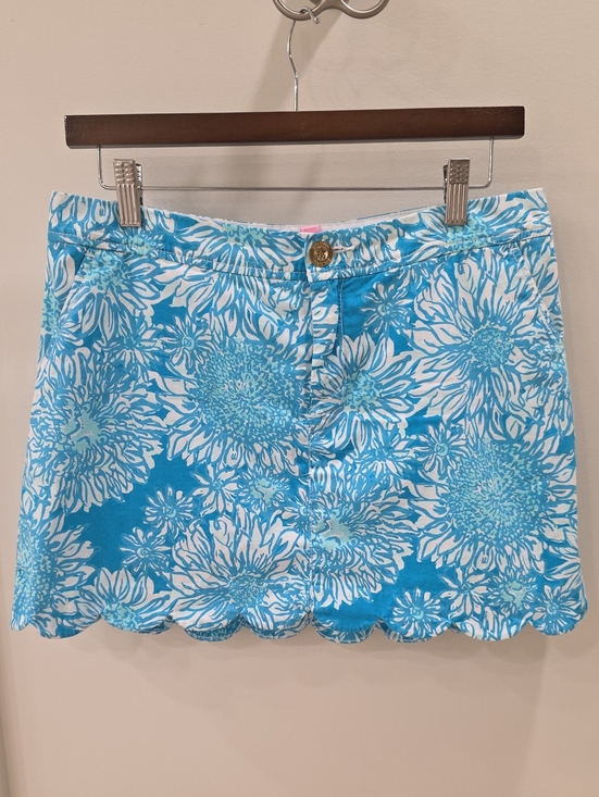 Lilly Pulitzer Dresses & Skirts - Lilly Pulitzer Aqua & White Floral Scallop Hem Mini Skirt
